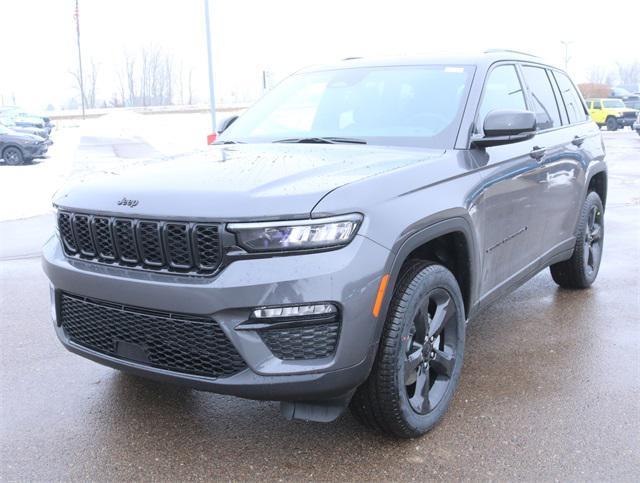 new 2025 Jeep Grand Cherokee car, priced at $46,395