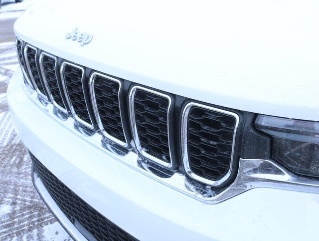 new 2025 Jeep Grand Cherokee car, priced at $37,477