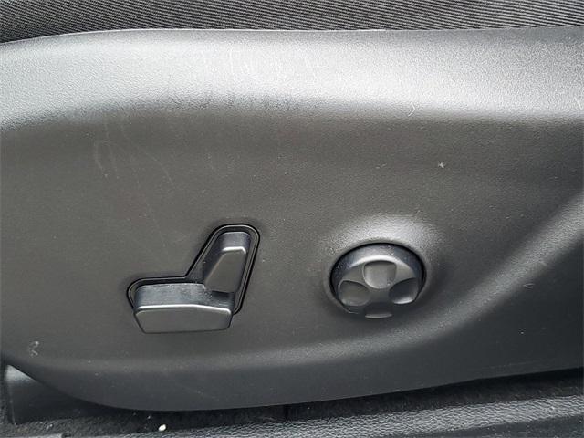 used 2019 Jeep Cherokee car, priced at $22,899