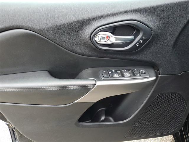 used 2019 Jeep Cherokee car, priced at $22,899