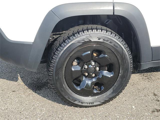 used 2019 Jeep Cherokee car, priced at $21,999