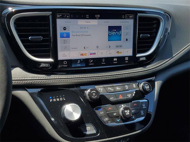 new 2025 Chrysler Pacifica car, priced at $42,691