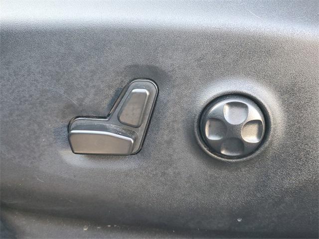 used 2021 Chrysler Pacifica car, priced at $32,571