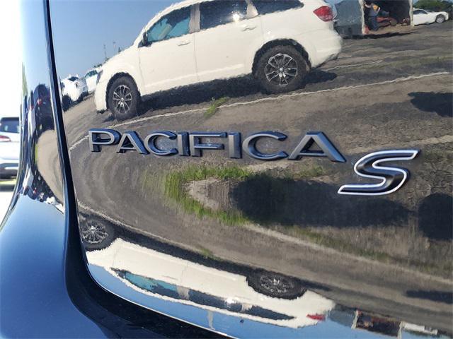 used 2021 Chrysler Pacifica car, priced at $32,571