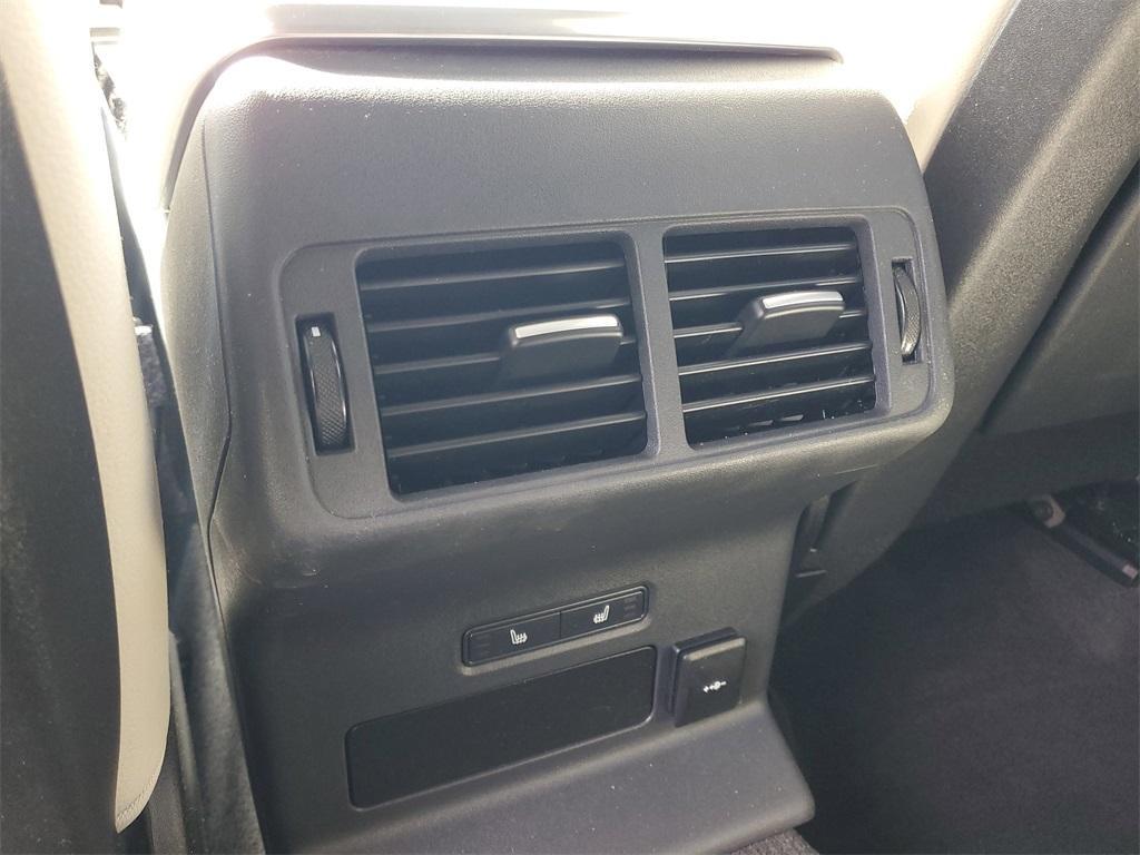 used 2022 Land Rover Range Rover Velar car, priced at $37,998
