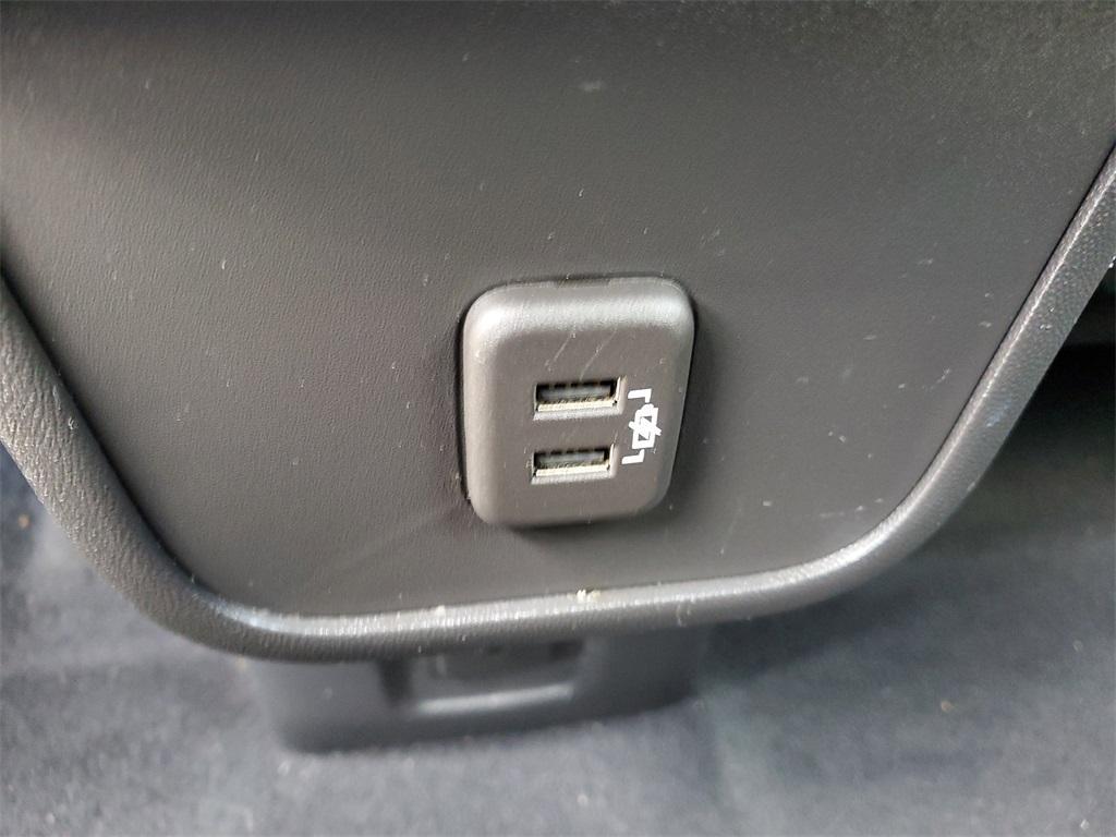 used 2021 Chevrolet Equinox car, priced at $13,968