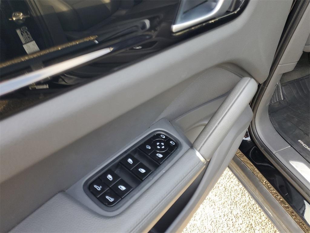 used 2021 Porsche Cayenne car, priced at $39,864