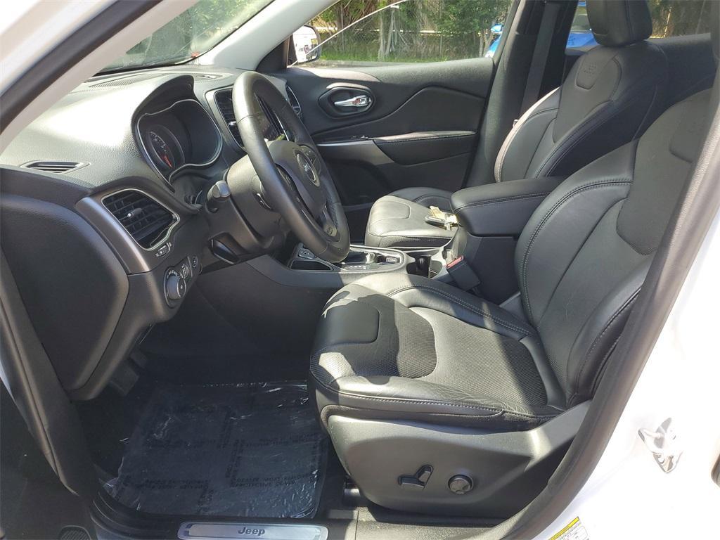 used 2019 Jeep Cherokee car, priced at $18,981