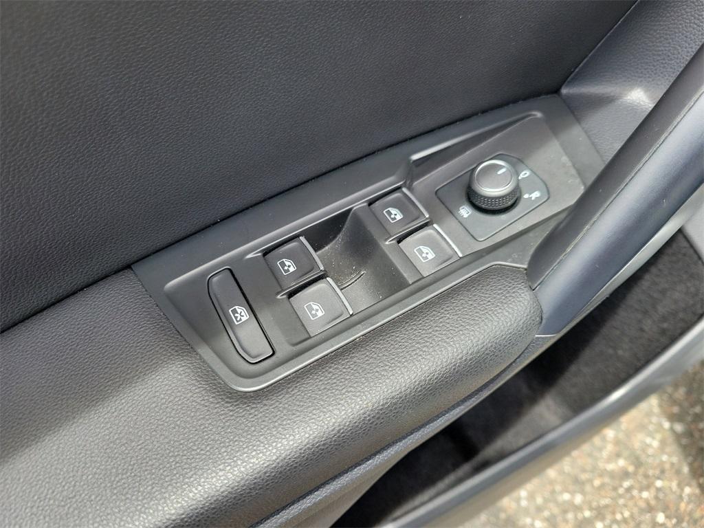used 2021 Volkswagen Tiguan car, priced at $22,314