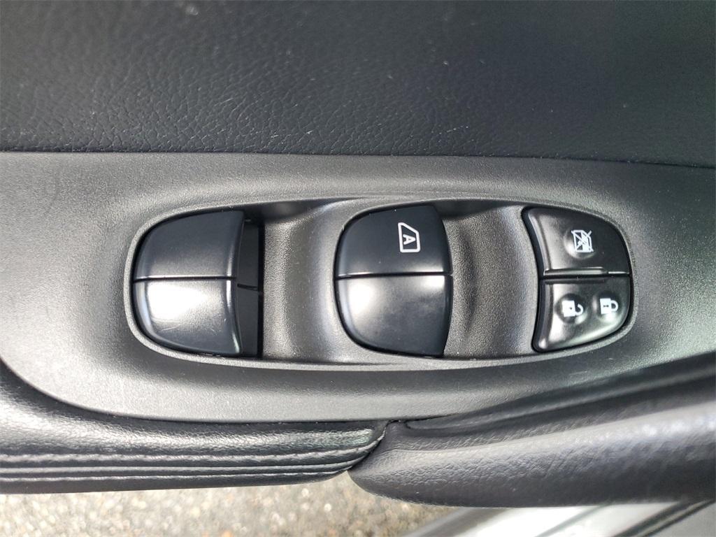 used 2019 Nissan Rogue Sport car, priced at $11,193