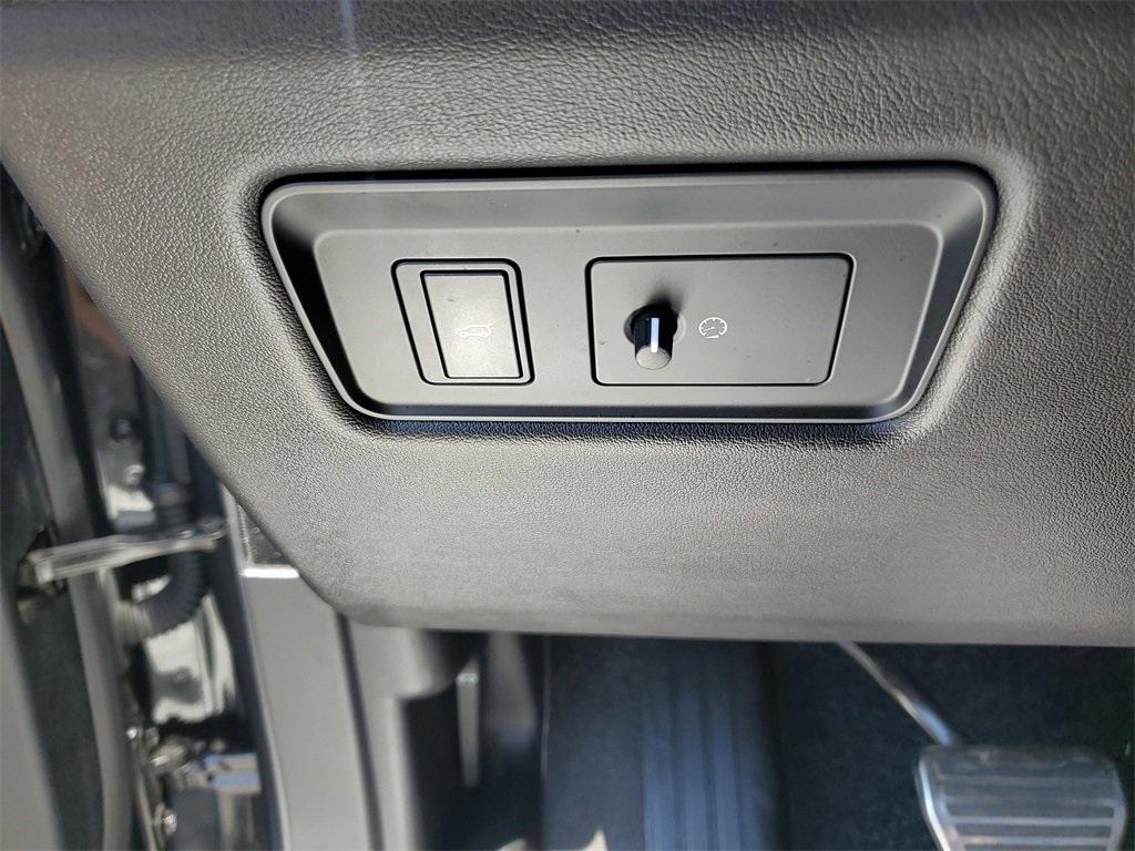 used 2021 Land Rover Range Rover car, priced at $44,940
