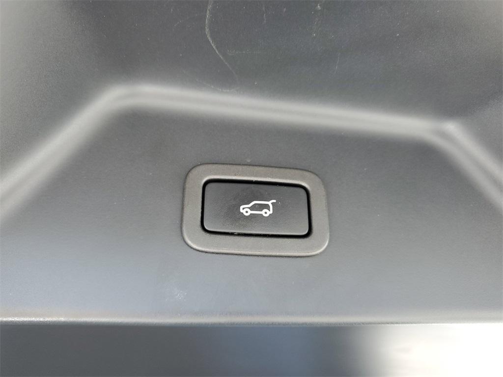 used 2021 Land Rover Range Rover car, priced at $44,484