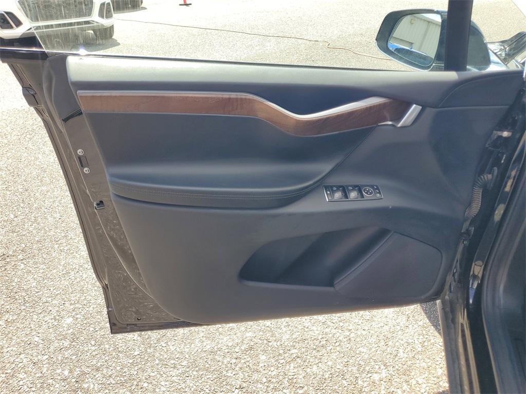 used 2020 Tesla Model X car, priced at $34,187