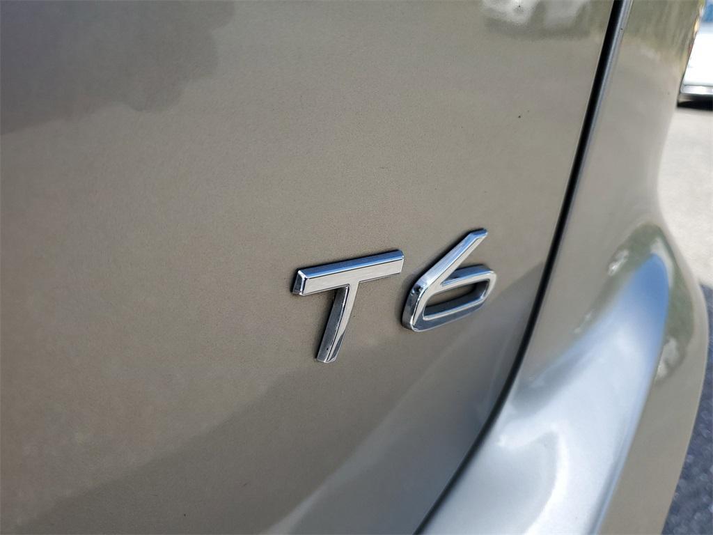 used 2016 Volvo XC60 car, priced at $7,821