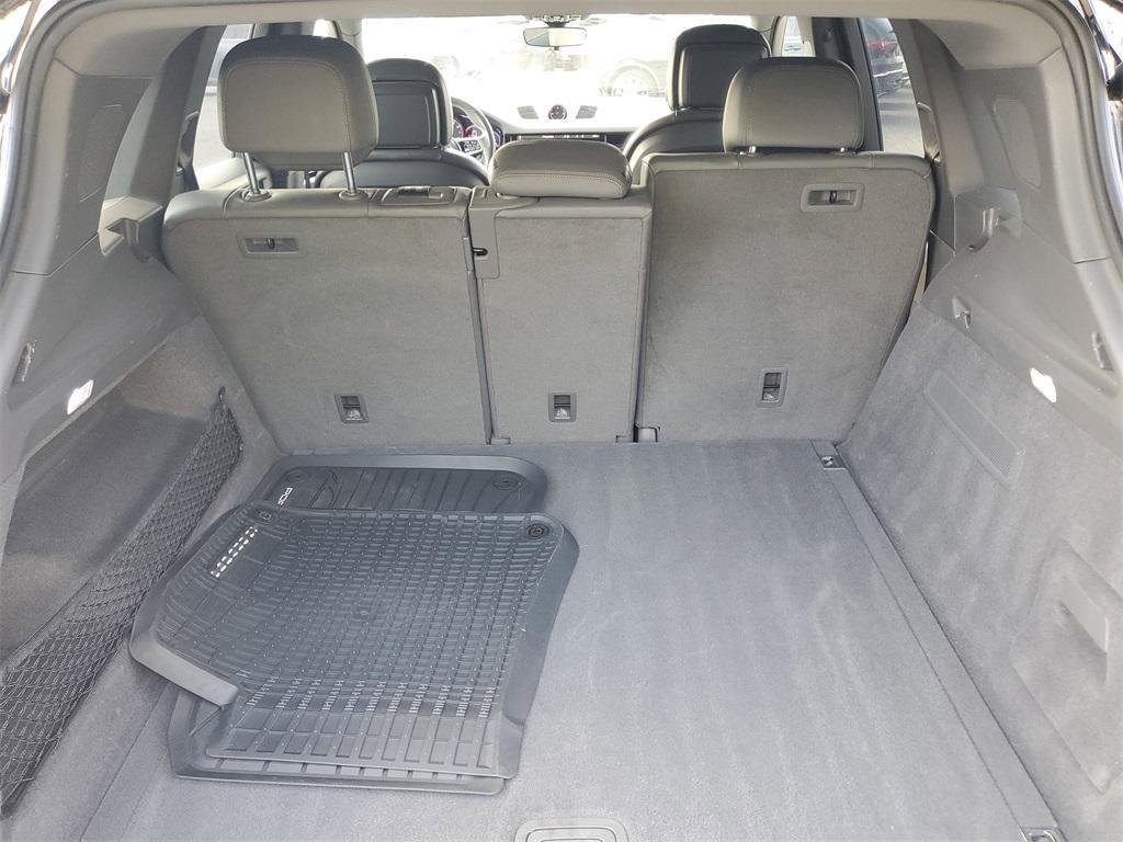 used 2021 Porsche Cayenne car, priced at $39,799