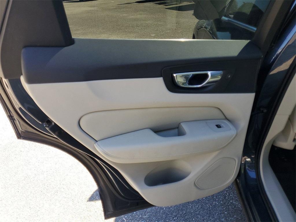 used 2020 Volvo XC60 car, priced at $22,298