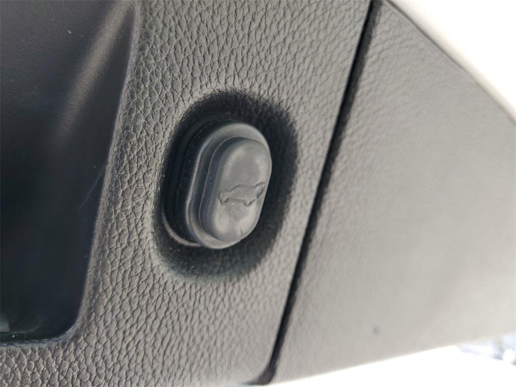 used 2019 Cadillac Escalade car, priced at $35,401