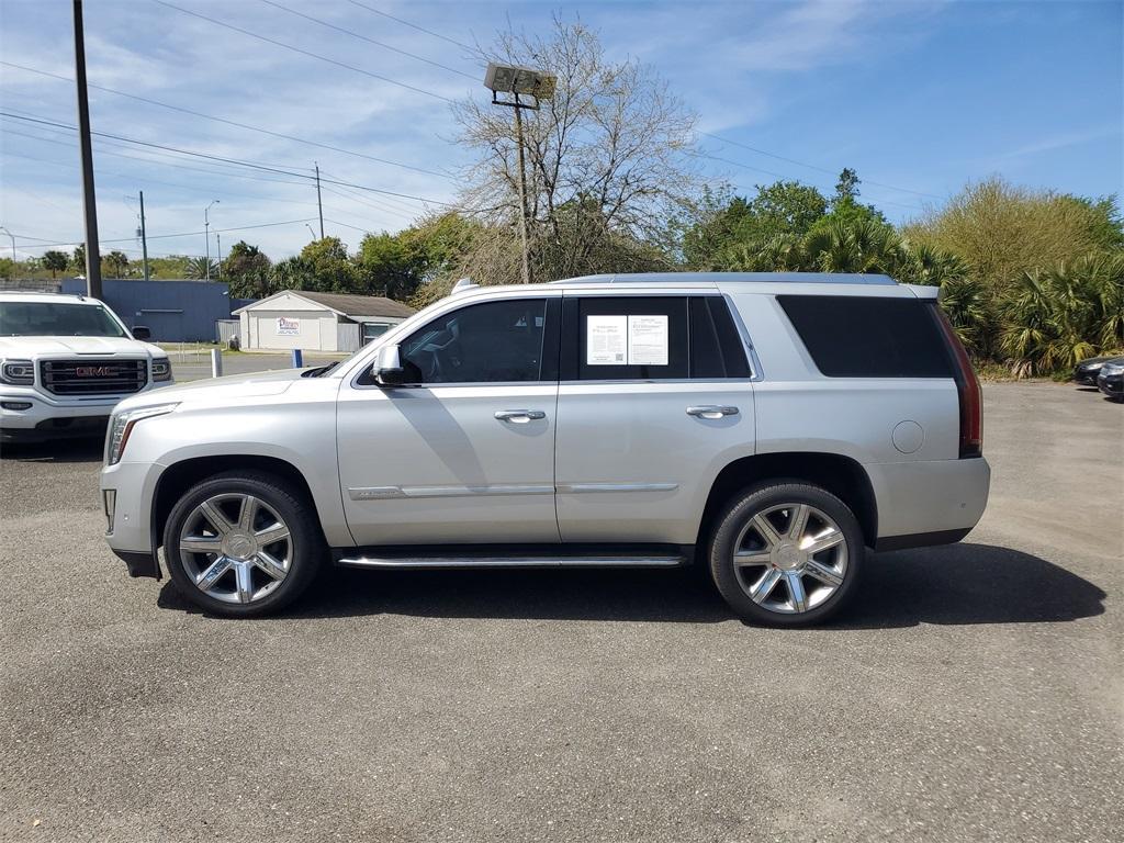 used 2019 Cadillac Escalade car, priced at $35,401