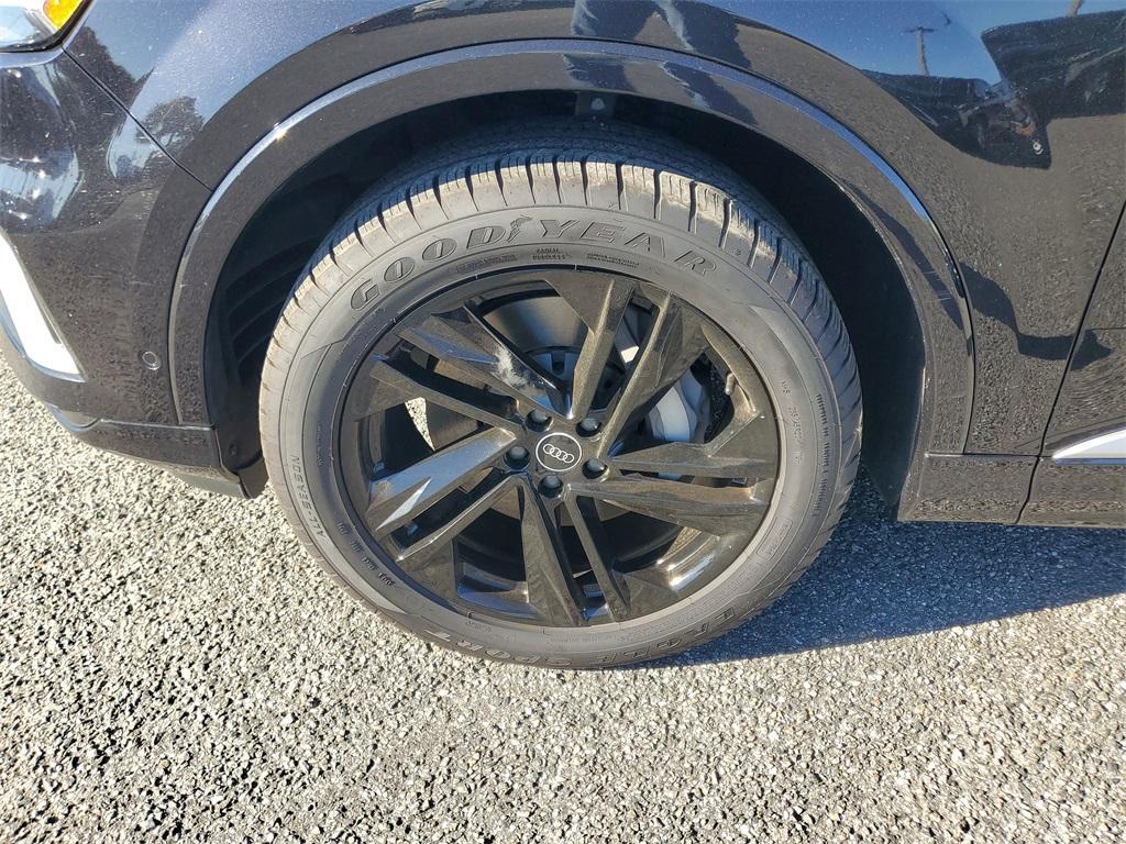 used 2021 Audi Q7 car, priced at $30,801