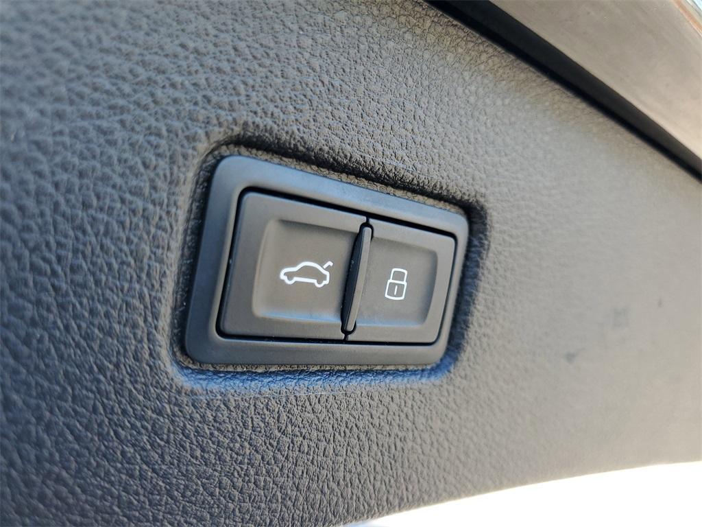 used 2021 Audi Q7 car, priced at $30,801