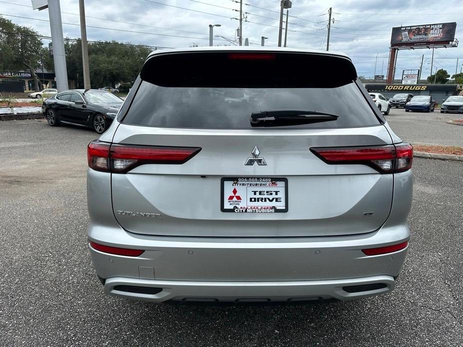 new 2024 Mitsubishi Outlander car, priced at $32,785