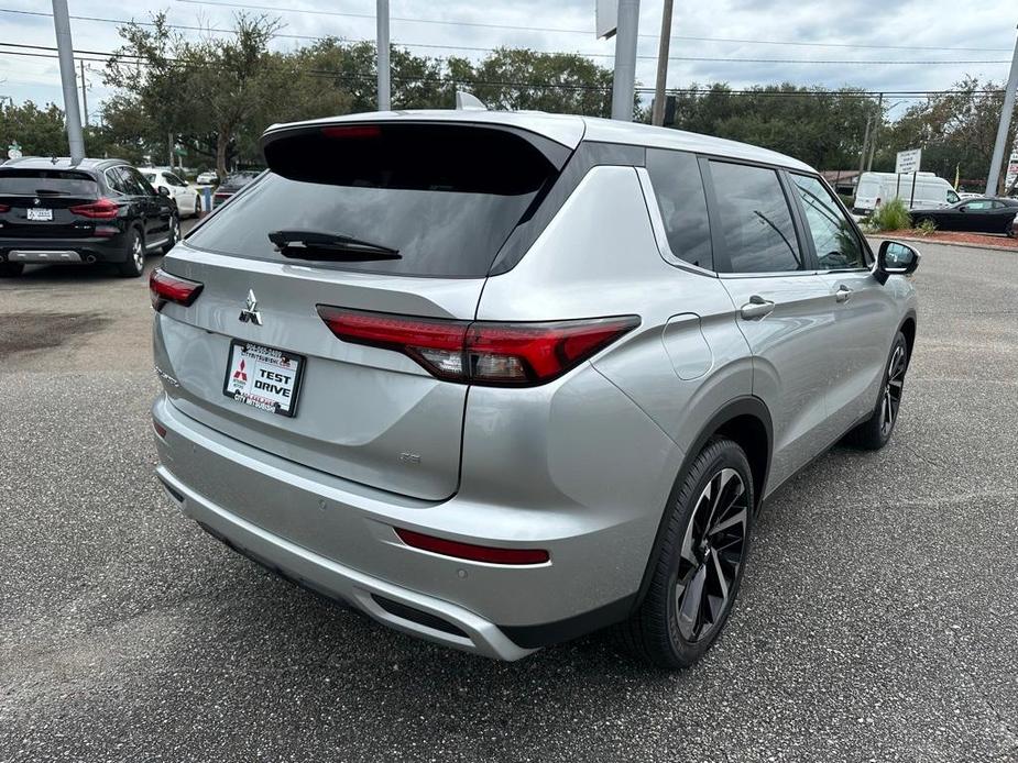 new 2024 Mitsubishi Outlander car, priced at $32,785