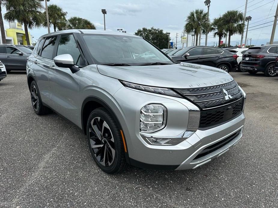 new 2024 Mitsubishi Outlander car, priced at $32,785