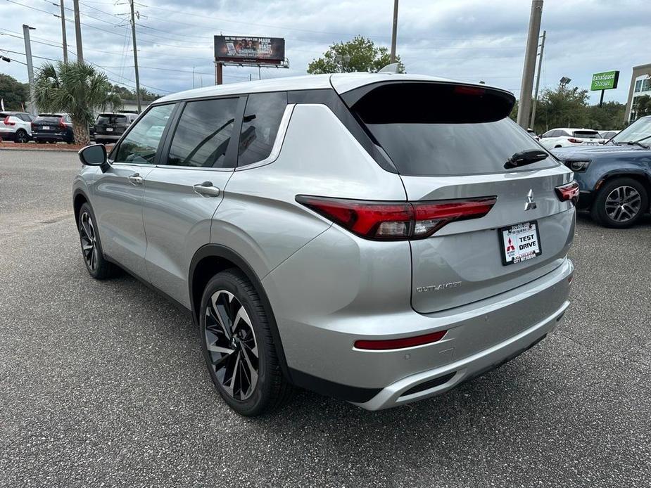 new 2024 Mitsubishi Outlander car, priced at $32,785