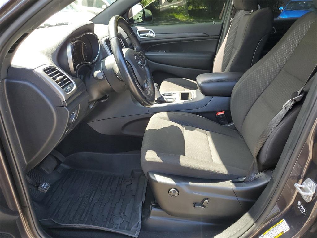 used 2021 Jeep Grand Cherokee car, priced at $21,389