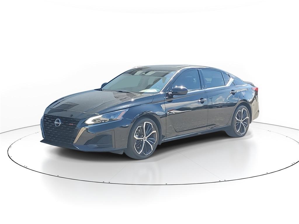 used 2023 Nissan Altima car, priced at $19,700