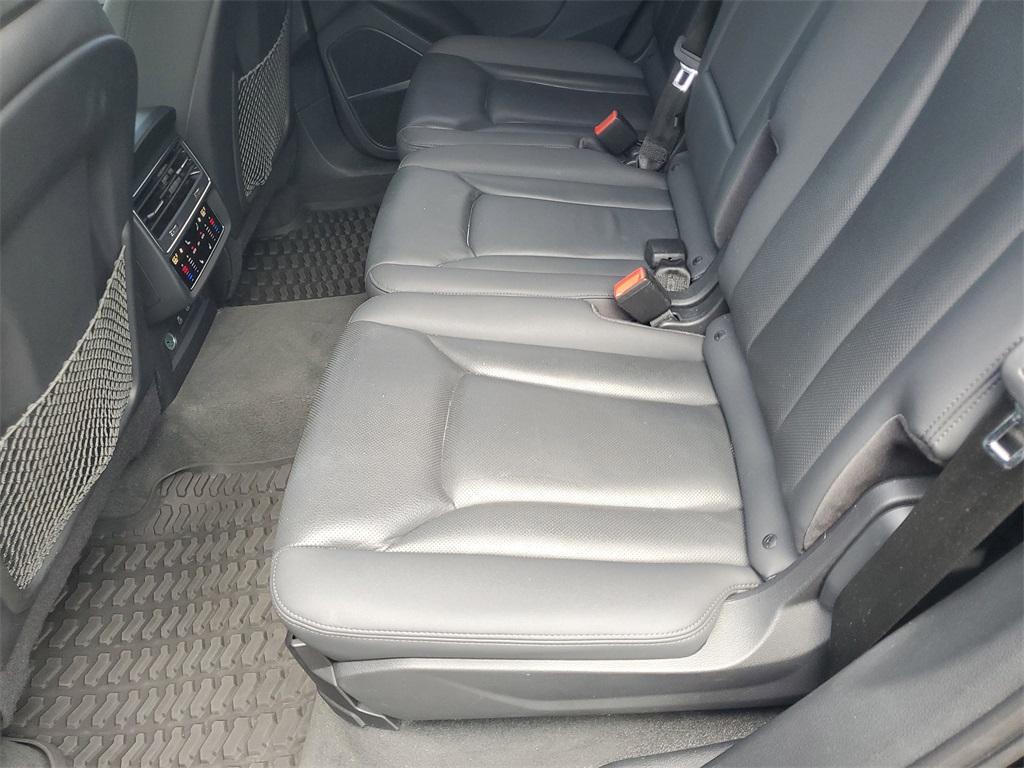used 2022 Audi Q7 car, priced at $41,989