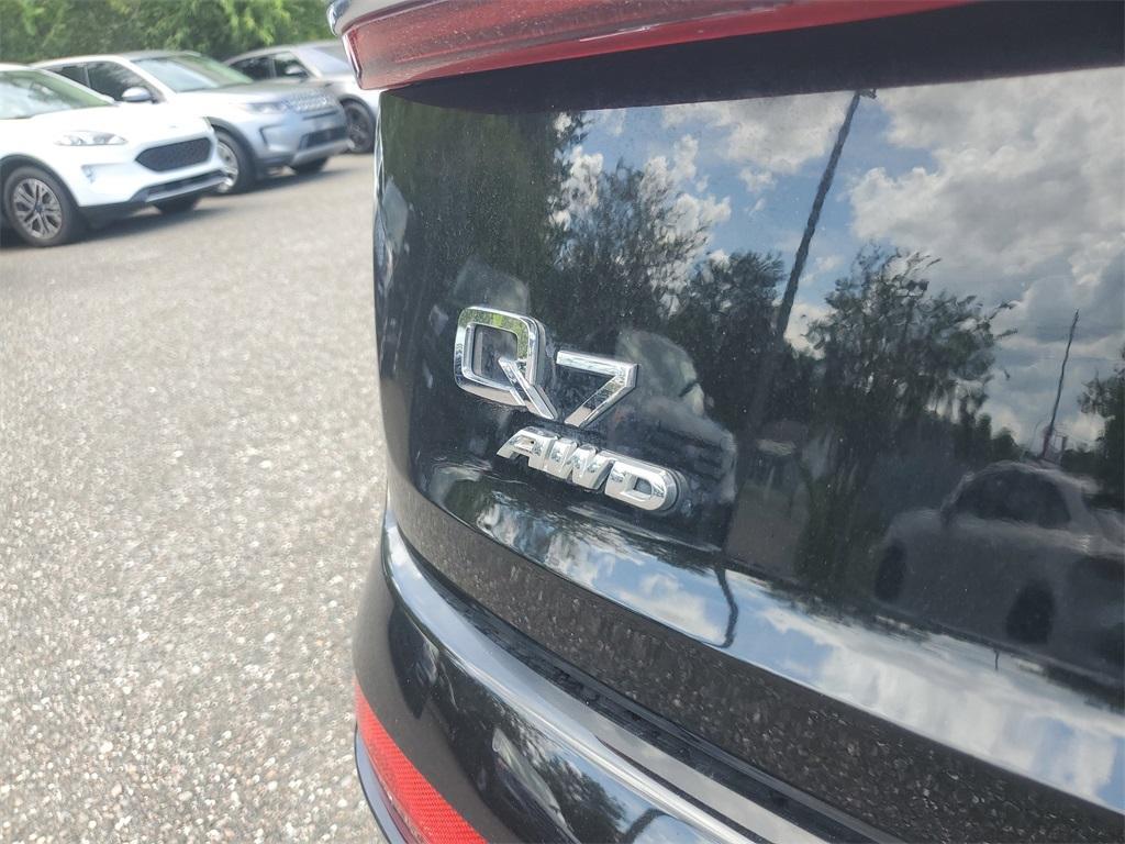 used 2022 Audi Q7 car, priced at $41,989