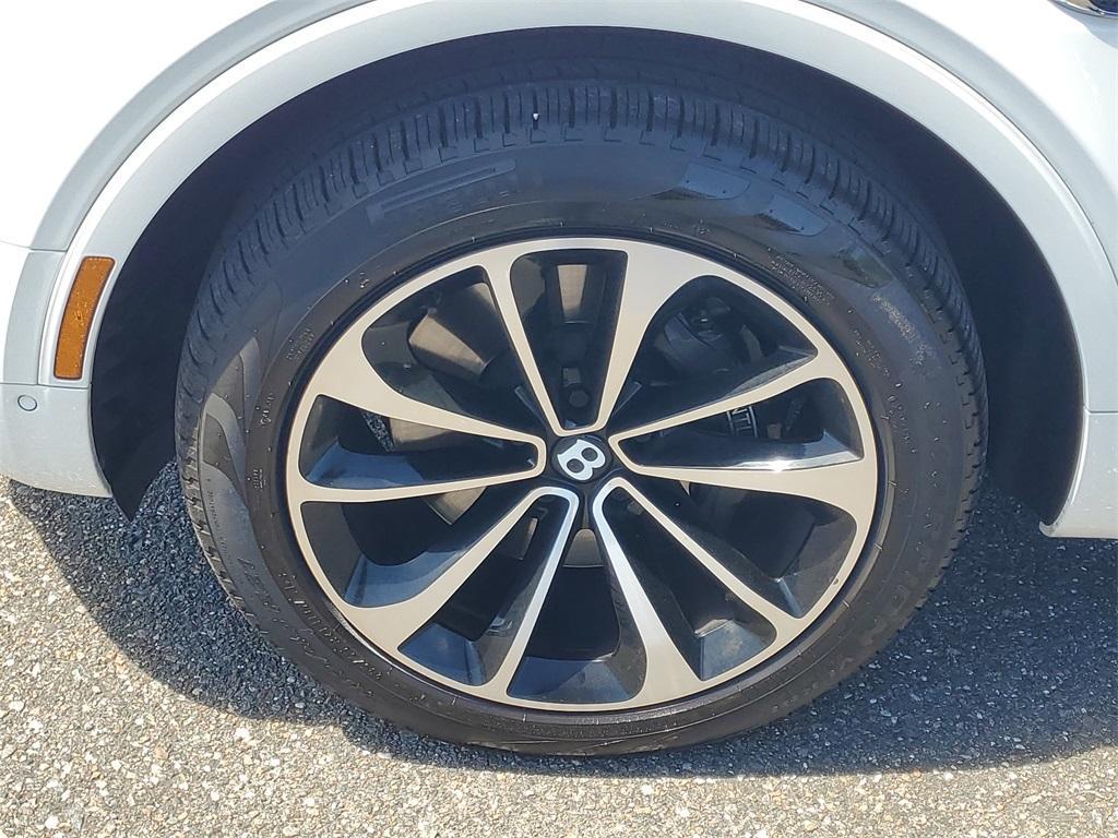 used 2019 Bentley Bentayga car, priced at $88,191