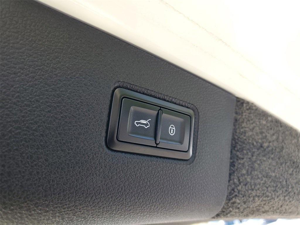 used 2019 Bentley Bentayga car, priced at $79,949