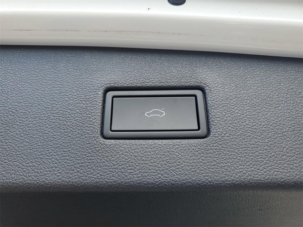 used 2022 Volkswagen Tiguan car, priced at $20,159