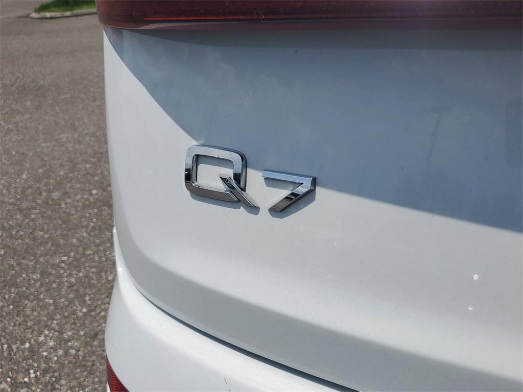 used 2020 Audi Q7 car, priced at $27,279