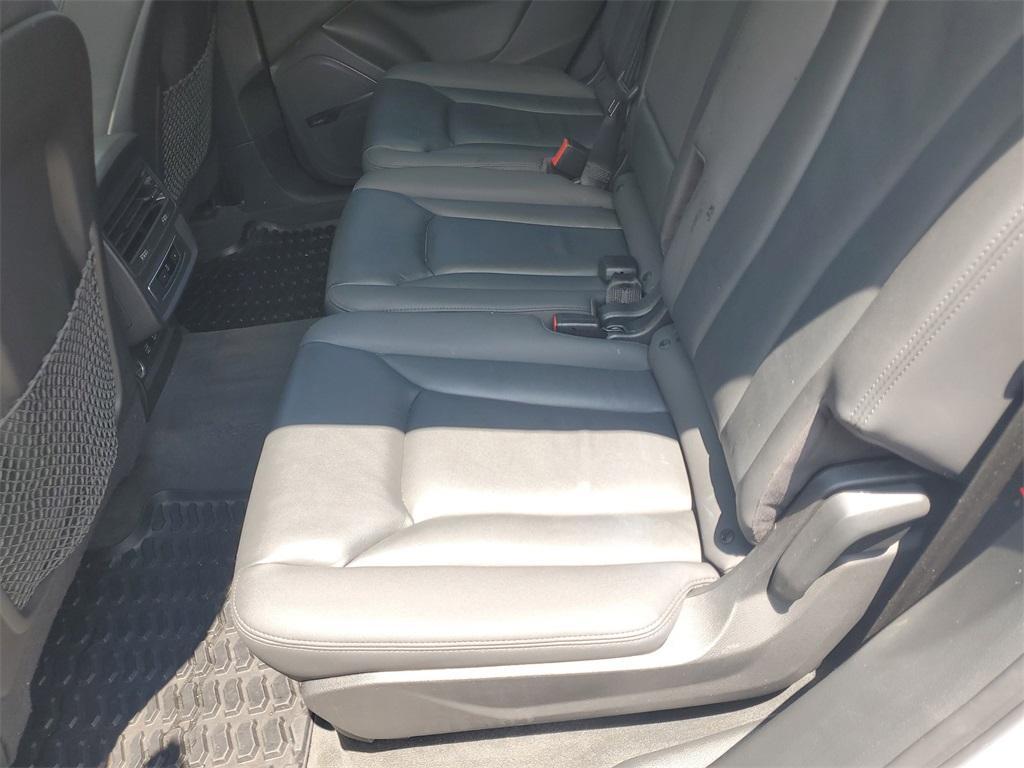 used 2020 Audi Q7 car, priced at $27,279