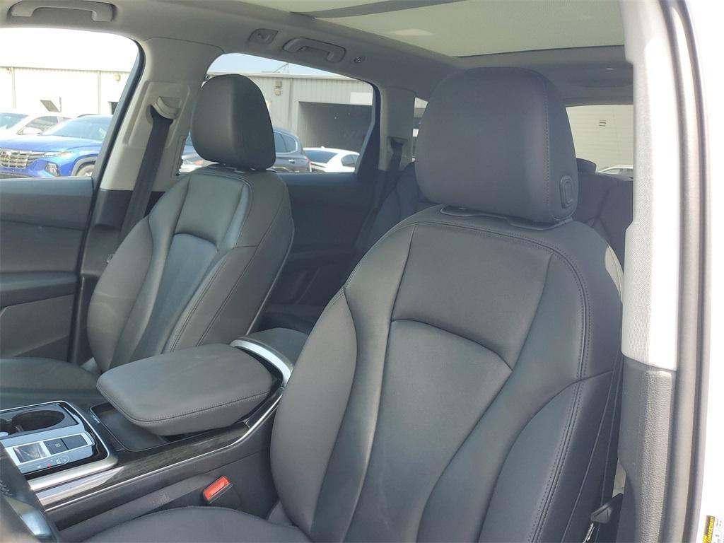 used 2020 Audi Q7 car, priced at $27,279