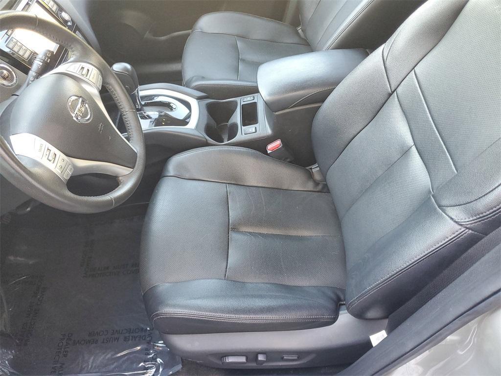 used 2016 Nissan Rogue car, priced at $11,992