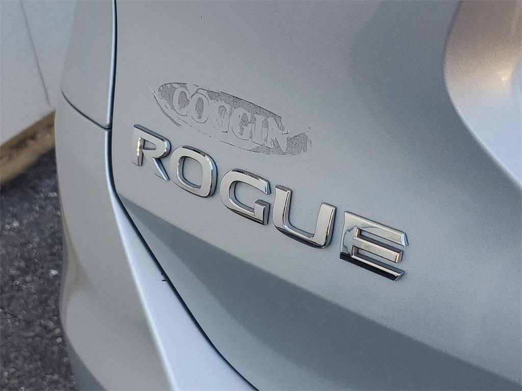 used 2016 Nissan Rogue car, priced at $11,992
