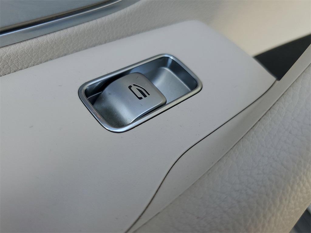 used 2022 Mercedes-Benz GLE 350 car, priced at $41,505