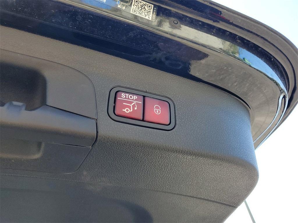 used 2024 Mercedes-Benz GLE 350 car, priced at $56,527