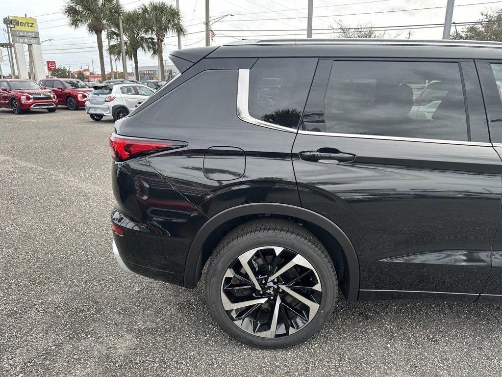 new 2024 Mitsubishi Outlander car, priced at $32,095