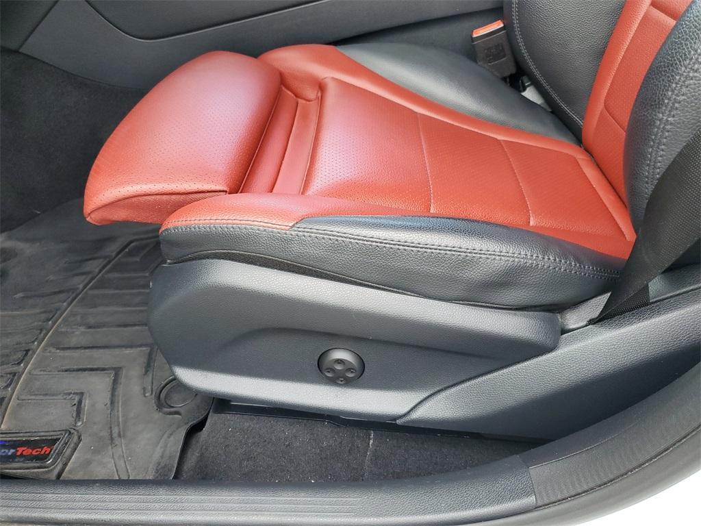 used 2020 Mercedes-Benz GLC 300 car, priced at $21,339