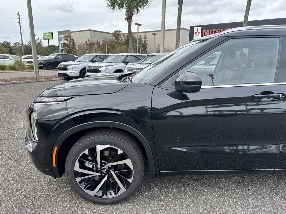 new 2024 Mitsubishi Outlander car, priced at $32,095