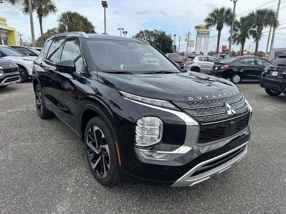 new 2024 Mitsubishi Outlander car, priced at $32,095