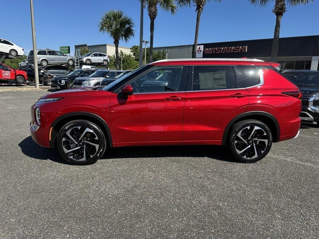 new 2024 Mitsubishi Outlander car, priced at $32,757