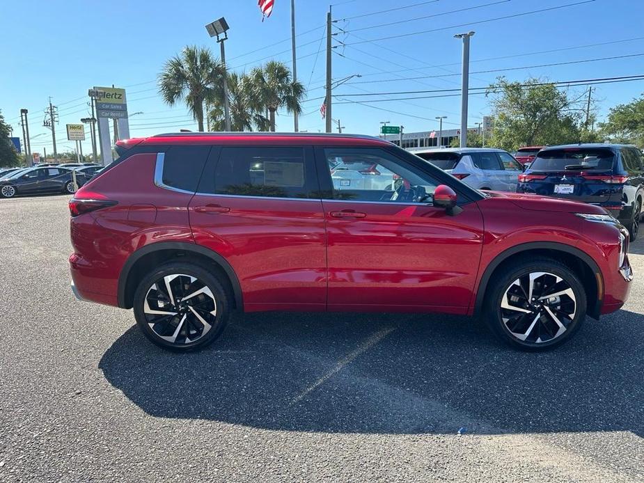 new 2024 Mitsubishi Outlander car, priced at $33,551