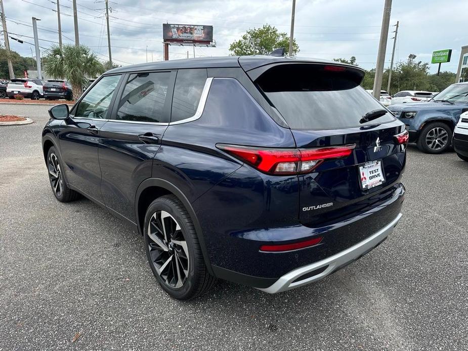 new 2024 Mitsubishi Outlander car, priced at $32,785