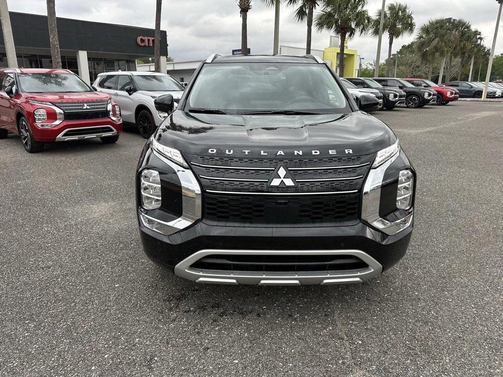 new 2024 Mitsubishi Outlander car, priced at $32,717